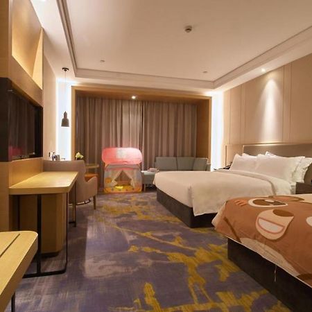 Wisdom Rose Hotel เซี่ยงไฮ้ ภายนอก รูปภาพ
