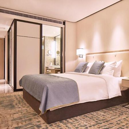 Wisdom Rose Hotel เซี่ยงไฮ้ ภายนอก รูปภาพ